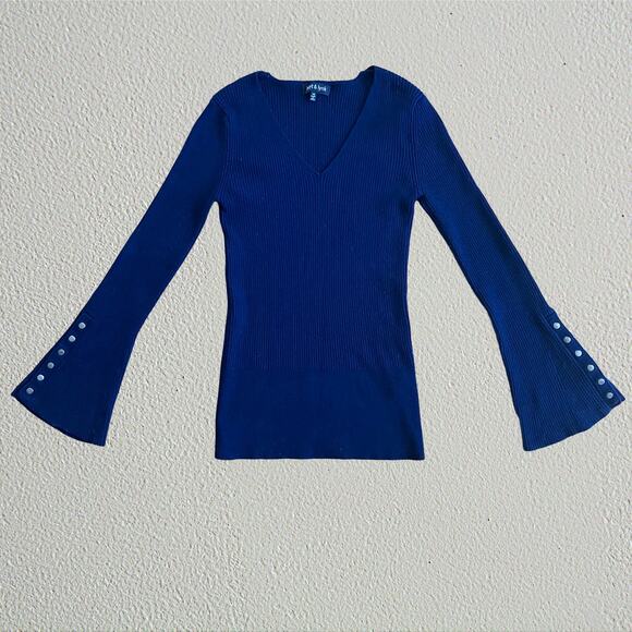 Blue bell sleeve stretchy sweater V neck ribbed knit buttons Knyt & Lynk preppy - Picture 1 of 6